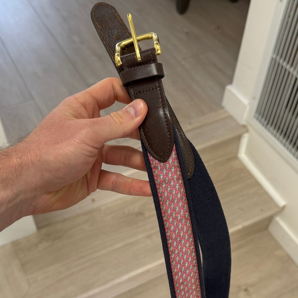 Vineyard Vines Brown and Pink Belt Bag